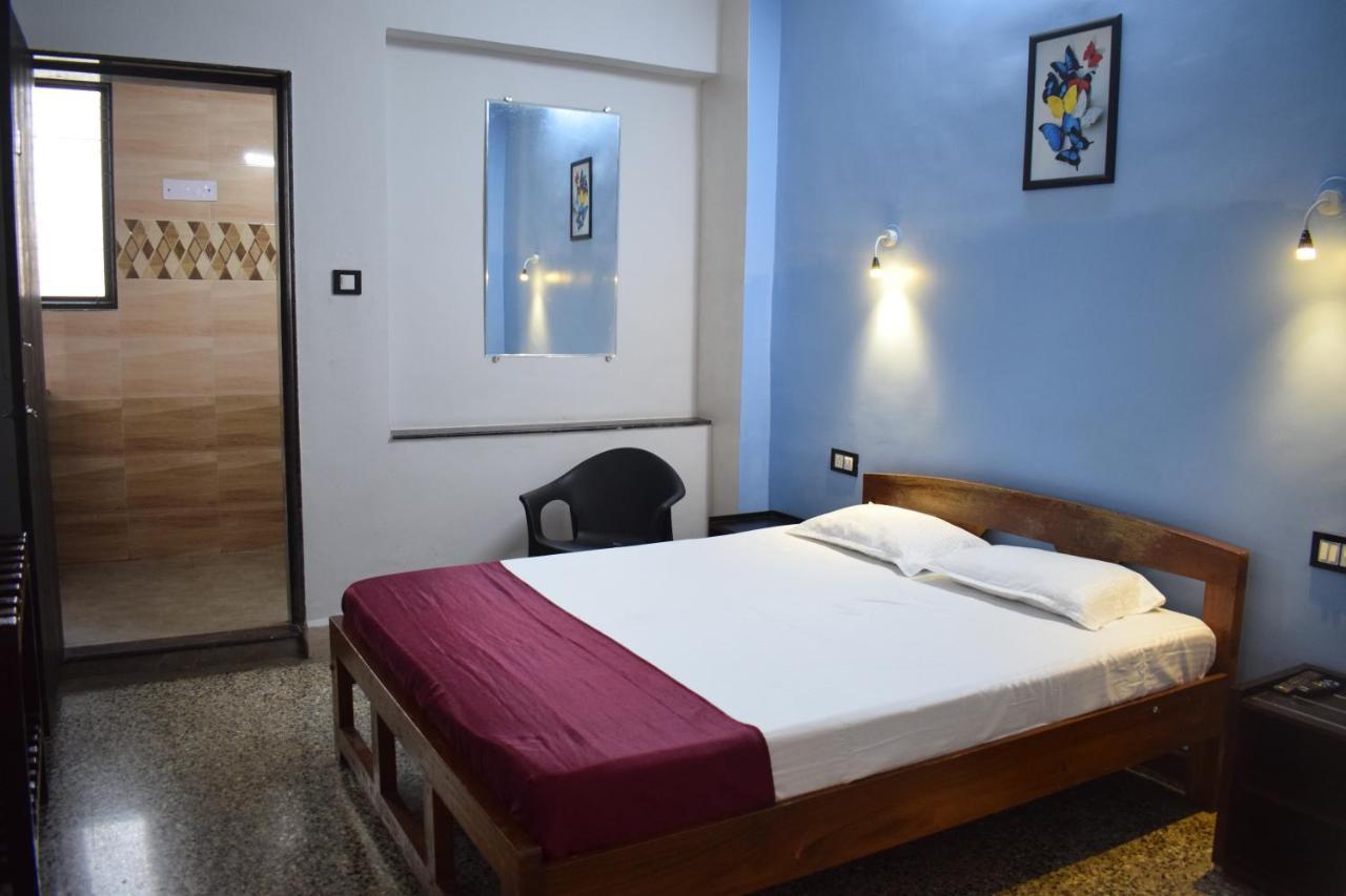 Sanrit Hotel GOA Exterior foto